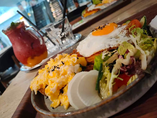 Moment - Gastronómia a pohostinstvo