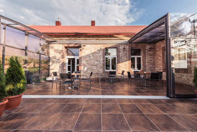 Víno Hruška - vinotéka - Gastronómia a pohostinstvo