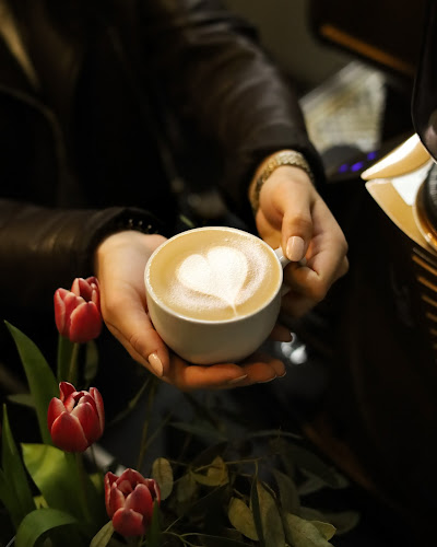 Opinii despre Kompas cafe în Nové Zámky - Gastronómia a pohostinstvo