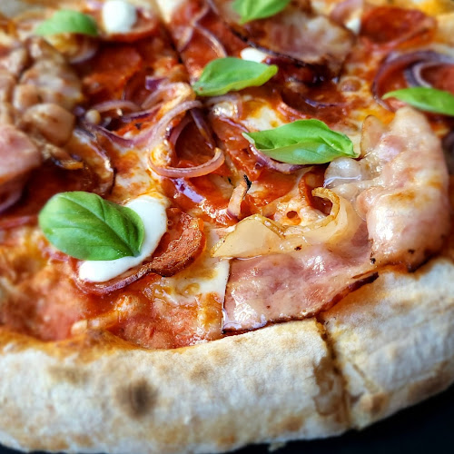 Pizza Boss & Boss Burgers - Gastronómia a pohostinstvo