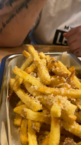 Karlsburger - Gastronómia a pohostinstvo