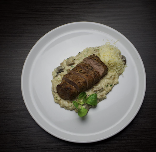 Comentarii opinii despre Maldini Restaurant