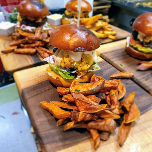 Burger a Pivo - Gastronómia a pohostinstvo