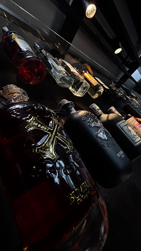 Comentarii opinii despre Garage lounge new