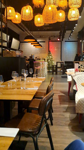 Opinii despre Fat Louis Burger în Bratislava - Gastronómia a pohostinstvo