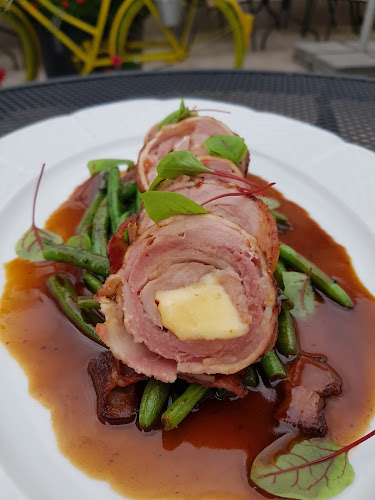 Reštaurácia Racing - Podunajské Biskupice