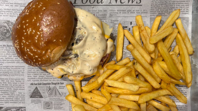 Opinii despre Fat Louis Burger în Bratislava - Gastronómia a pohostinstvo