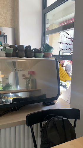 Opinii despre Volavka Kaviareň în Bratislava - Gastronómia a pohostinstvo