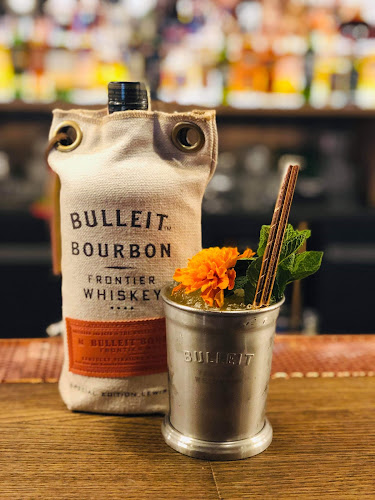 Secret Cocktail Bar - Gastronómia a pohostinstvo