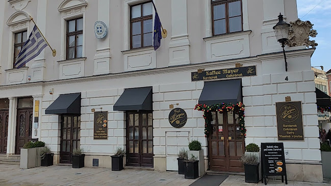 Hlavné námestie 355/4, 811 01 Staré Mesto