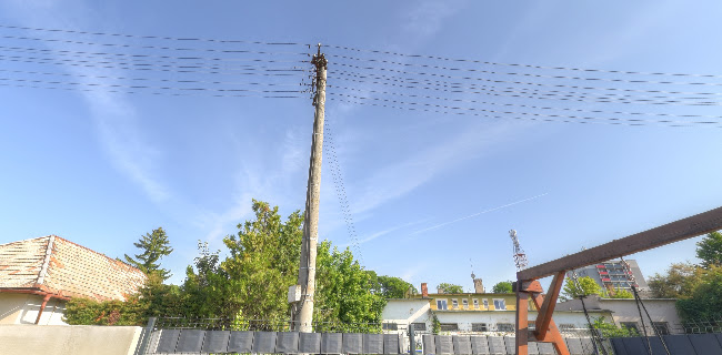 Tržná 236/3, 937 01 Želiezovce