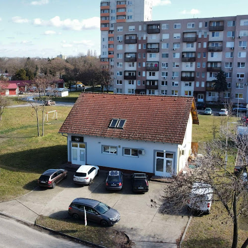 Opinii despre Pekáreň Kétbalkezes în Komárno - Gastronómia a pohostinstvo