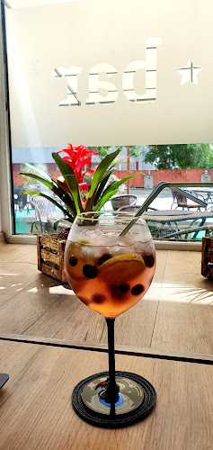 Opinii despre Maro cafe-bar în Petržalka - Gastronómia a pohostinstvo