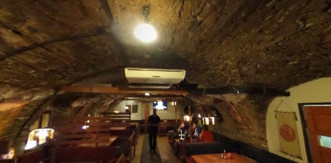 La Cucaracha Trojica