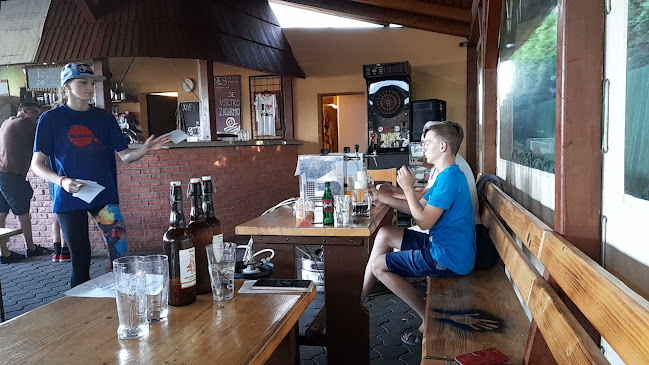Opinii despre Včelín Music Bar în Záturčie - Gastronómia a pohostinstvo