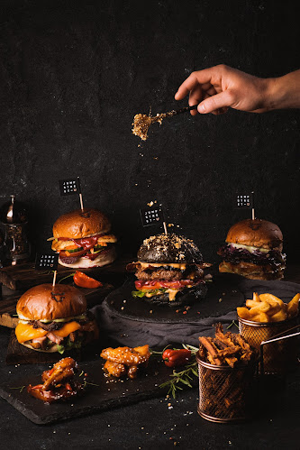 JUMP STREET Burger & Bar - Gastronómia a pohostinstvo