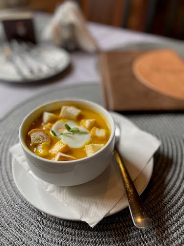 Opinii despre Obľúbená reštaurácia în Stará Bystrica - Gastronómia a pohostinstvo