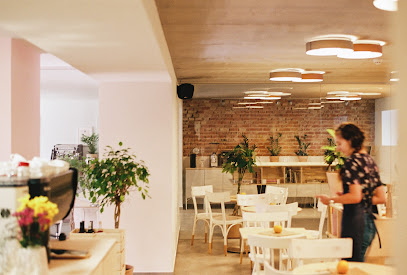 BOTTOVA • Coffee • Brunch • Gineria