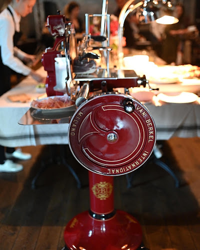 Opinii despre Tančiareň a pivovar Franz în Lučenec - Gastronómia a pohostinstvo