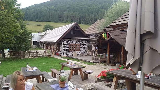 Opinii despre Humno Ondreja Gregora Letná reštaurácia în Čičmany - Gastronómia a pohostinstvo