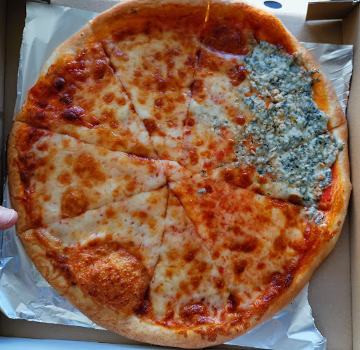 Pizzeria Zvon - Gastronómia a pohostinstvo