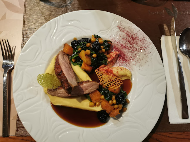 Yasmin Restaurant & Cafe - Gastronómia a pohostinstvo