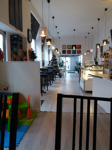 Opinii despre Lungo caffè în Bratislava - Gastronómia a pohostinstvo