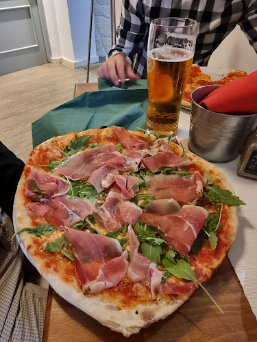 La Primavera Pizzeria