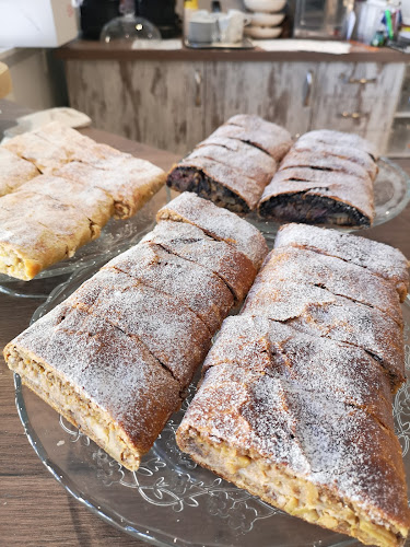 Cukráreň Maxim - Gastronómia a pohostinstvo