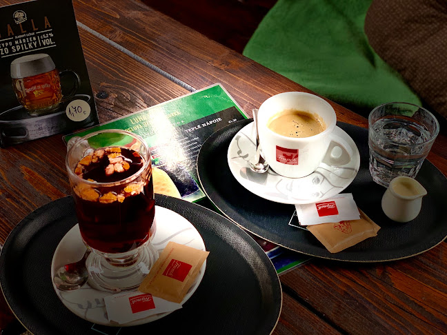 Opinii despre Luna Pub în Bratislava - Gastronómia a pohostinstvo