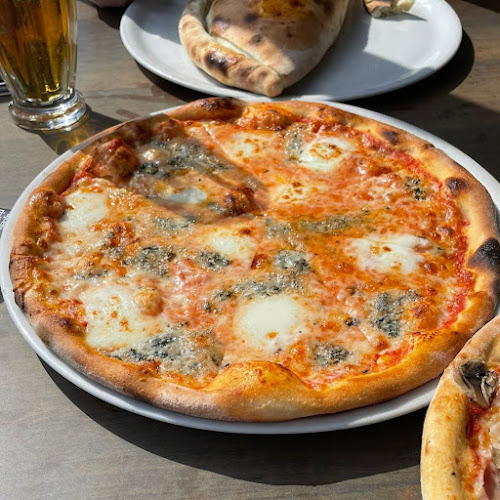 Opinii despre Bella Napoli în Bratislava Nové Mesto-Bratislava - Gastronómia a pohostinstvo