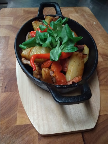 Naše Hospoda – Karloveská - Gastronómia a pohostinstvo