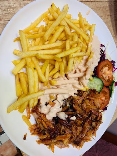 Opinii despre Kebab King Dávid în Vrútky - Gastronómia a pohostinstvo