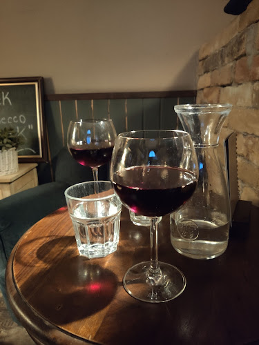 Comentarii opinii despre La Putika 2