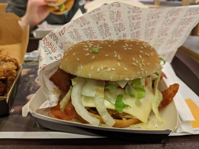 McDonald's - Gastronómia a pohostinstvo