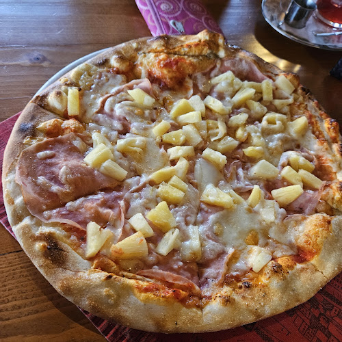 Opinii despre Pizza Fratelli în Radošina - Gastronómia a pohostinstvo