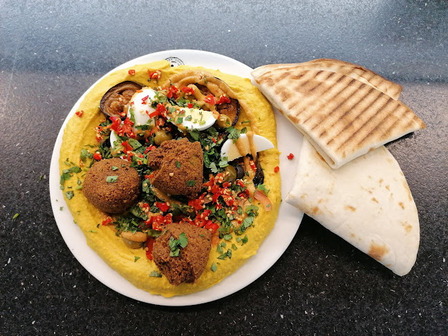 Opinii despre Hummus and Couscous Bar în Nové Mesto - Gastronómia a pohostinstvo