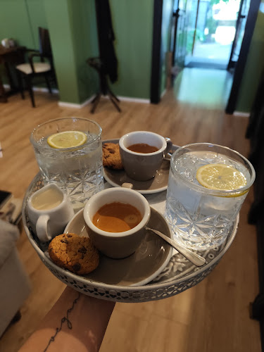 Comentarii opinii despre Rustic Garden Coffee -Gúta