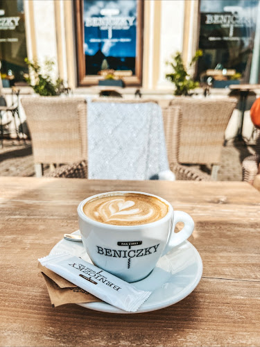 Opinii despre Beniczky cafe & wine bar în Banská Bystrica - Gastronómia a pohostinstvo