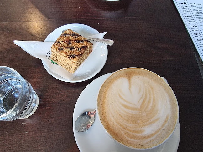 Opinii despre Caffé Trieste Trnava în Trnava - Gastronómia a pohostinstvo