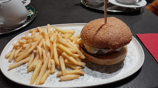 Opinii despre DataBar Restaurant & Bar în Pezinok - Gastronómia a pohostinstvo