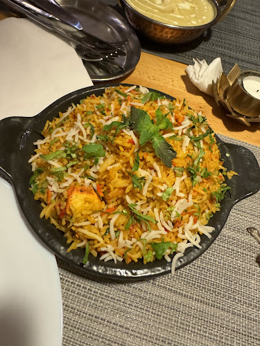 Opinii despre Chutney - indian restaurant & bar în Bratislava - Gastronómia a pohostinstvo