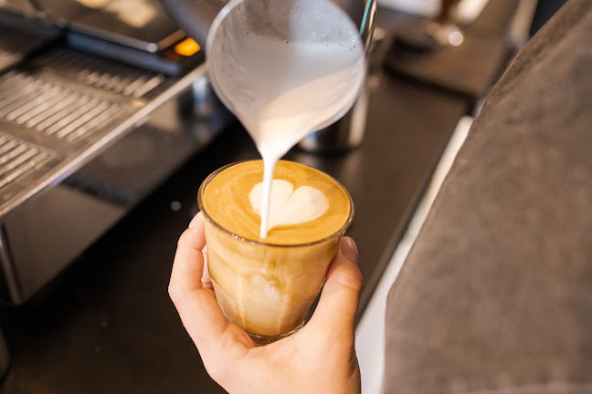 Opinii despre Triplefive coffee roasters - cafe în Staré Mesto - Gastronómia a pohostinstvo