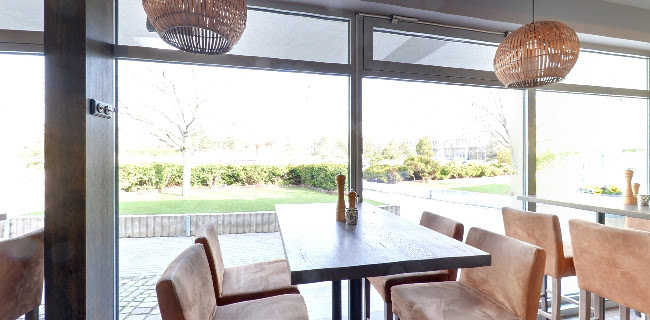 Opinii despre Savage Bistro Bar & Restaurant în Staré Mesto - Gastronómia a pohostinstvo