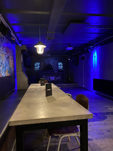 Tunnel Underground Bar - Gastronómia a pohostinstvo