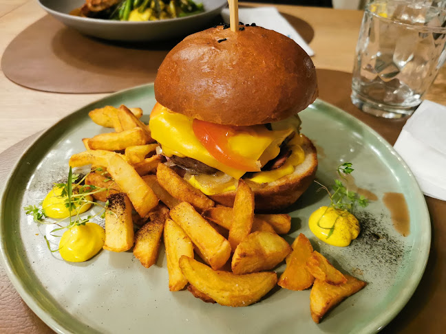 Moment - bistro & ubytovanie