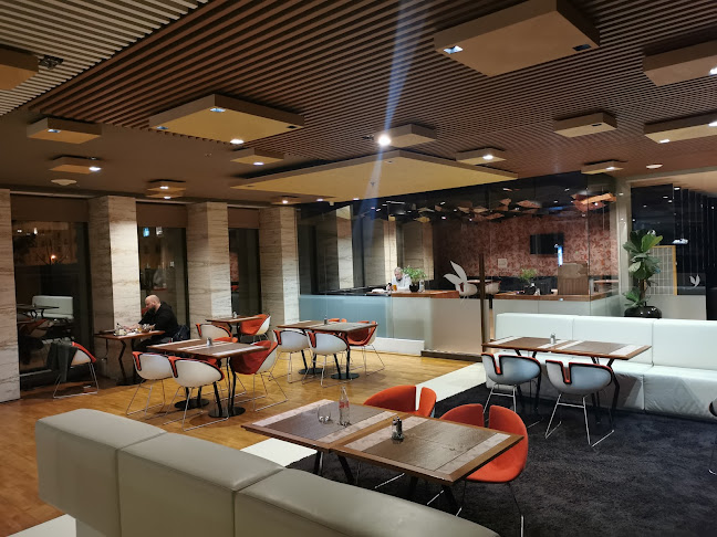 Yasmin Restaurant & Cafe - Gastronómia a pohostinstvo