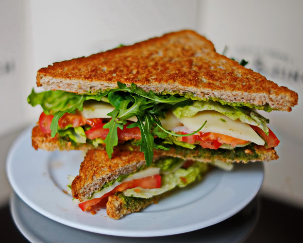 Opinii despre DRAK&FINCH Winebar Coffeeshop în Bratislava - Gastronómia a pohostinstvo