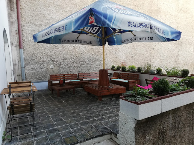 U Francúza - Jazz Klub 12 - Gastronómia a pohostinstvo