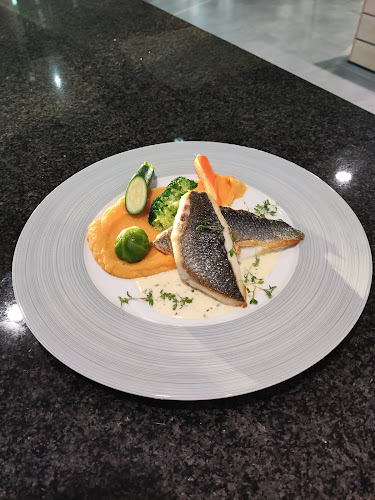 Tower Cantina - Gastronómia a pohostinstvo